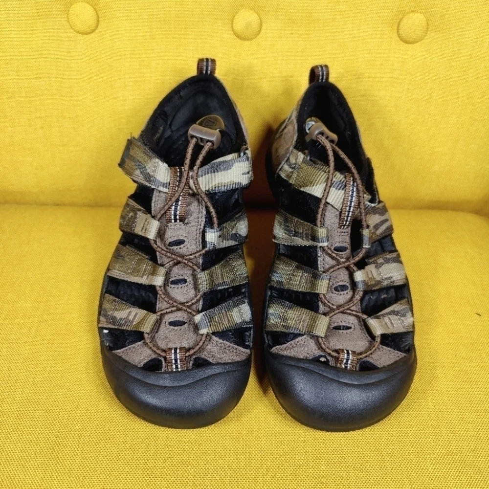 Keen Newport H2  Kids Slip-On Bungee Camouflage Brown Green Size 4